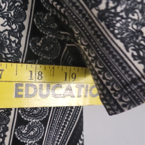 LulaRoe Paisley Print Gray Black and White Short Sleeve Asymmetrical Dress - Picture 6 of 8